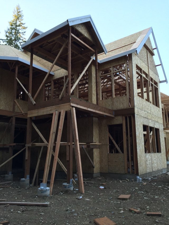 Now it's really easy to see the covered bbq area outside of the kitchen.